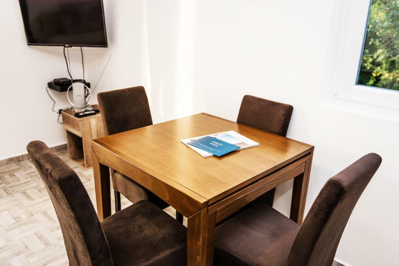 Apartment Sea&Sky Tivat Bagian luar foto